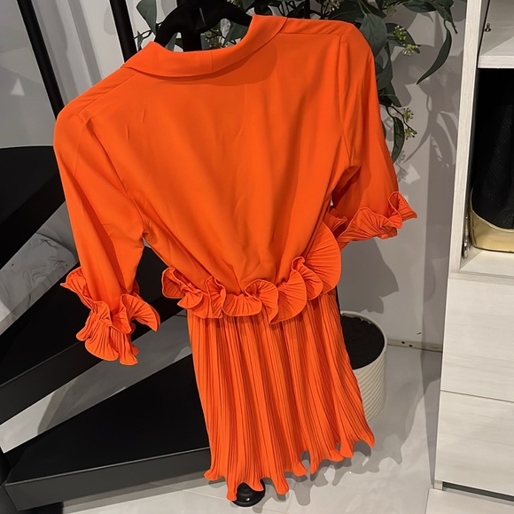 Mid Length PLT dress - Picture 2 of 2